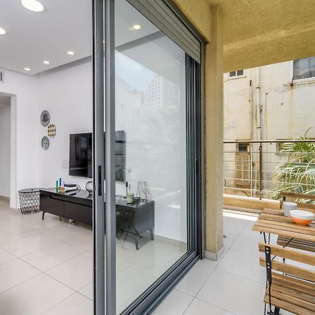 Very Nice 1 Bdr Apartment 2 Min From The Beach ! เทลอาวีฟ ภายนอก รูปภาพ