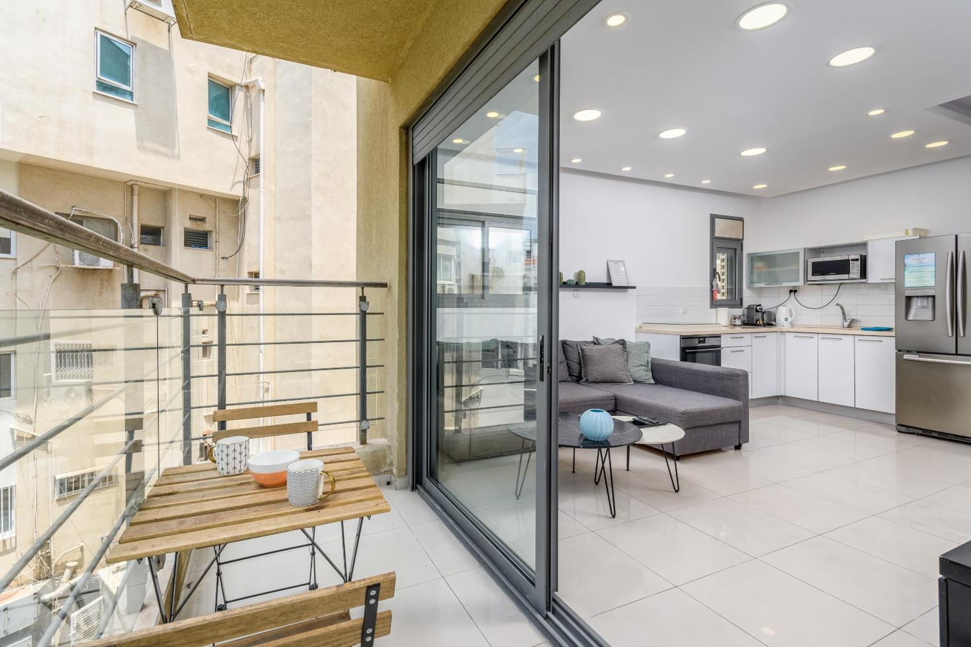 Very Nice 1 Bdr Apartment 2 Min From The Beach ! เทลอาวีฟ ภายนอก รูปภาพ