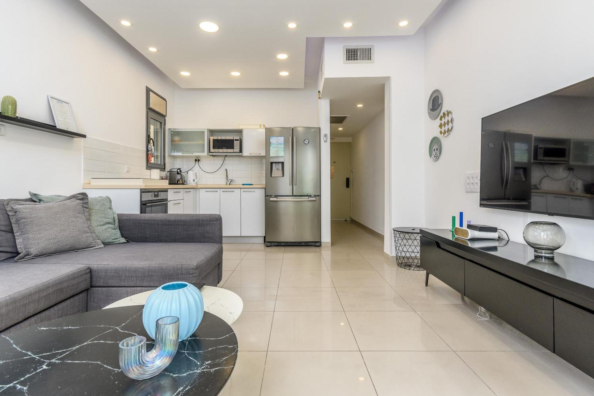 Very Nice 1 Bdr Apartment 2 Min From The Beach ! เทลอาวีฟ ภายนอก รูปภาพ